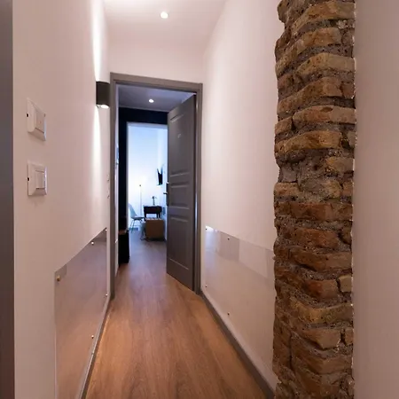 Trevi Monti House 罗马