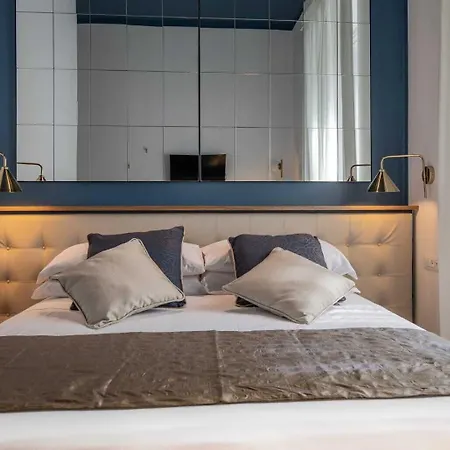 Trevi Monti House 4* 罗马